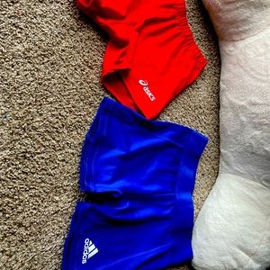 2 pairs of spandex never worn.